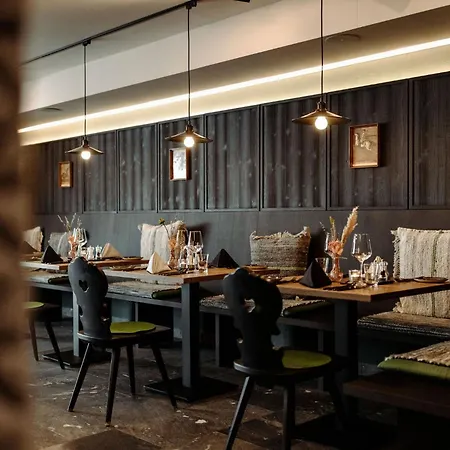 Boutique Rivus 4*
