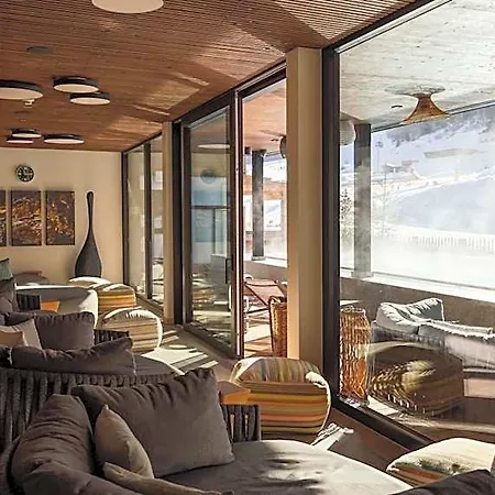 Boutique Rivus ホテル 4*