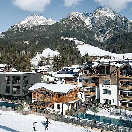 Boutique Rivus 4*