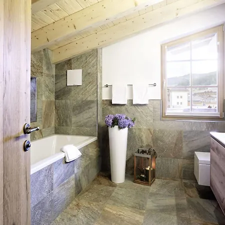 Boutique Rivus Szálloda 4*